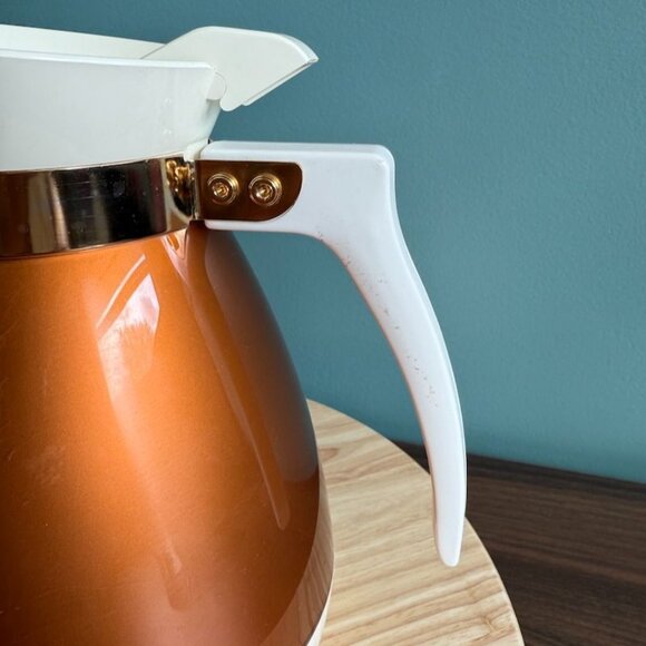 Vintage West Bend Thermo Serv Coffee Carafe Insulated Pitcher Copper & White - Picture 3 of 12